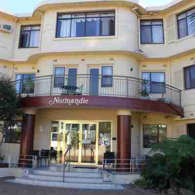 諾曼底伍倫貢 Hotel Exterior