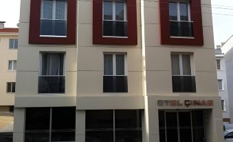 HOTEL CINAS