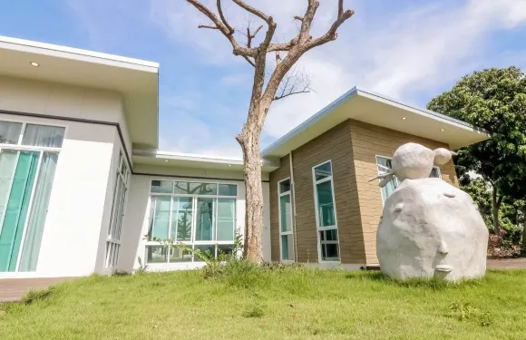 黎羅縣奈達客房多羅湖山酒店