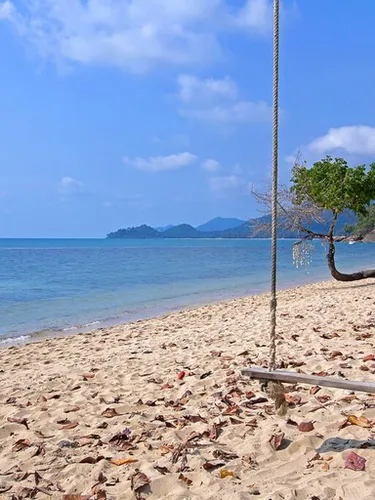รูปภาพของเดอะ ไวท์น็อต เกาะช้าง