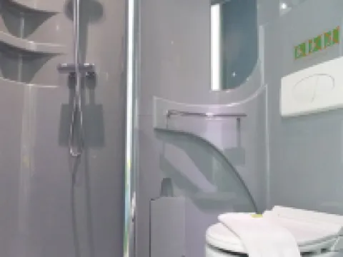 TreePark Hotel Jakarta Airport Hotéis em Tangerang City