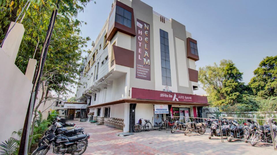 OYO 24838 Hotel Neelam