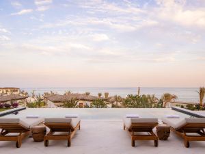 Four Seasons Resort and Residences Cabo San Lucas at Cabo Del Sol