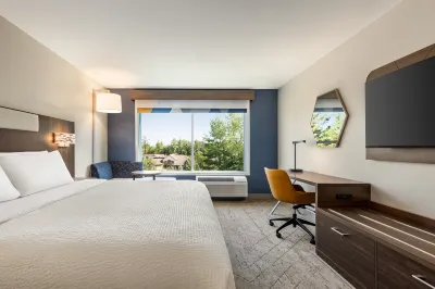 Holiday Inn Express & Suites Rhinelander Hotels in Rhinelander