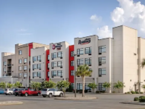 Best Western Plus Executive Residency Rigbys Water World Hotel Hotels in Warner Robins