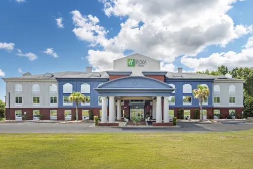 Holiday Inn Express & Suites Camden-I20 (Hwy 521) by IHG