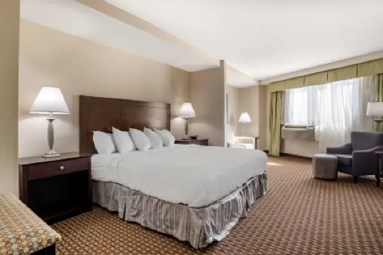 Best Western Plus Philadelphia Airport South at Widener University
