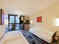 هوتل ويبيرج Hotels near دورِن