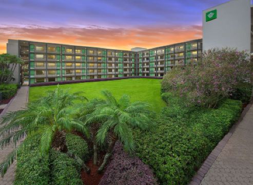 Wyndham Garden Lake Buena Vista Disney Springs® Resort Area