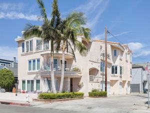 Shoreline Villa by AvantStay Steps to the Beach Bay Pier