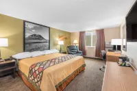 Super 8 by Wyndham Pierre SD Hotels in Pierre