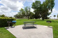 Travelodge Suites by Wyndham Lake Okeechobee Hotels in Okeechobee