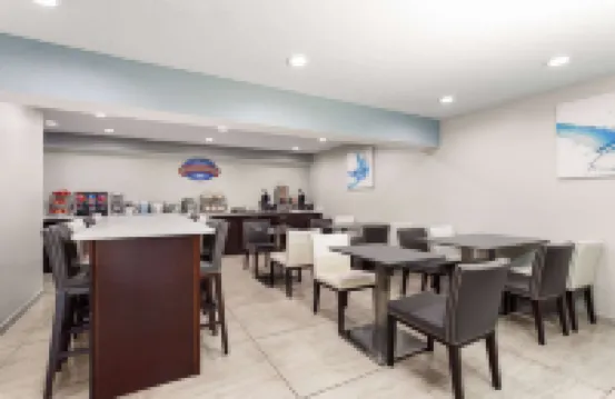 蓬塔戈爾達夏洛特港温德姆唄盟酒店