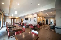 Comfort Suites University Brookings - breakfast