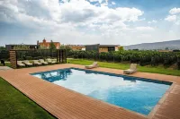 Casa Raíces Hotel Luxury & Viñedo