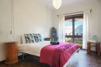 Vic Aveiro Arts House