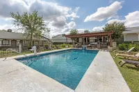 Best Western Post Oak Inn - Pools