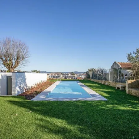 Liiiving in Porto - Haven Pool Apartment