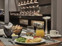 Crowne Plaza SOFIA by IHG - Aamiainen
