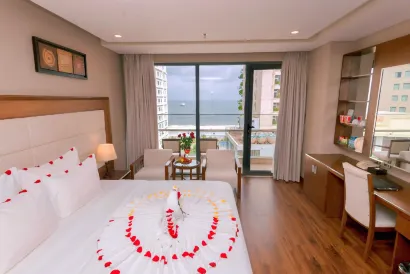 Khách sạn Grand Sea