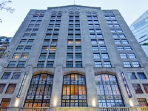 ハンプトン イン & スイーツ シンシナティ ダウンタウン シンシナティのホテル