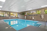 Spark by Hilton Stevensville Hotels in Stevensville