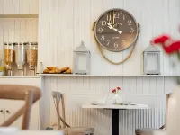 Lindholme Guest House Hotels in Tenby