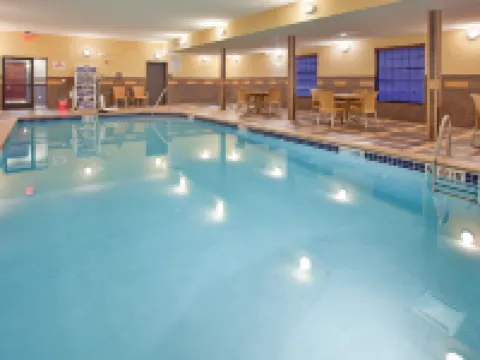 Hampton Inn & Suites Dickinson Hotels in Dickinson