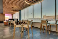 The Rose Hotel Chicago O’Hare, Tapestry Collection by Hilton - breakfast