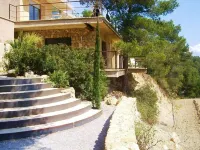 Near Barcelona, comfortable vacation apartment in country house surrounded by vineyards Hotels in der Nähe von Sant Sadurní­ D'anoia