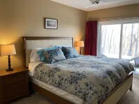 Okemo Ski in-Ski out @ Winterplace, 3 bdr, 2 ba Condo with Pool, Hot Tub, W/D