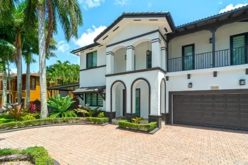 Tropical Paradise deluxe villa