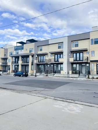 Luxury Downtown Spacious 3 bedroom New Modern Townhome