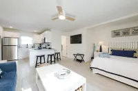 The Coziest Studio by the Sea!