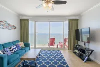 Beautiful condo at Boardwalk Beach Resort with a restaurant & heated pool