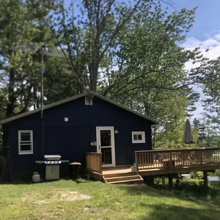 Cozy Vermont Lake Lodge with Kayaks Fishing & Campfire Fun