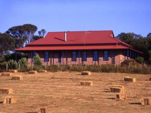 Tower Hill House Near Port Fairy, Beautiful Ocean Views, Nature Reserve, Pets OK