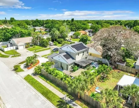 Seabreeze garden oasis, jacuzzi, golf, mins ->beaches Отели рядом с достопримечательностью «Island Bamboo»