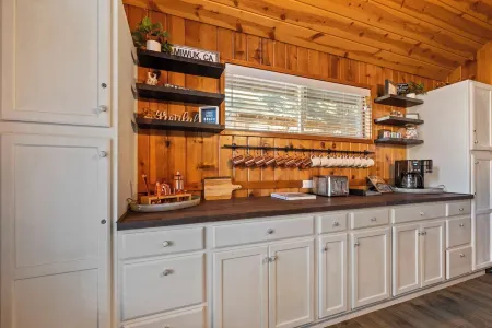 Dodge Ridge Parking Pass~ Pet Friendly ~ Fast WiFi ~ EV Charger & More