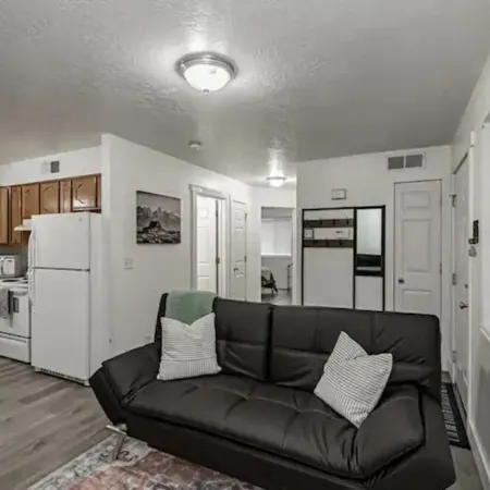 Cozy 2br downtown rental, within 3 blocks of BYU-I