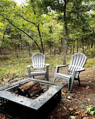 Off Grid tiny cabin on riverfront property