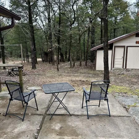 Cabin Rental - Lake Norfork - Mountain Home, Arkansas - 3 minute walk to lake!