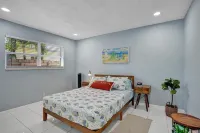 Tropical Garden Apartment in Wilton Manors