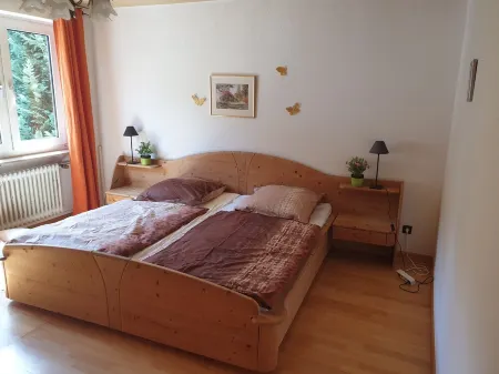 FeWo Azure Saarbrücken Отели рядом с достопримечательностью «Университет Саара»