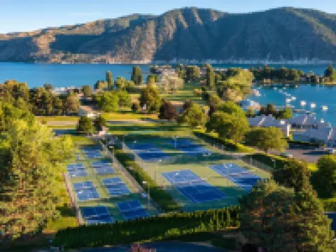 Wapato Point Halmalka Condo 510-A, 3 bed 2 bath, Sleeps 8,  Next to Outdoor Pool Hotels in Manson