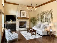 Romantic Private & Detatched Guest Home behind the gates of a Chateau on the Sea