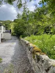 Stylish Garden Flat Near Loch Ness Hotels near Castle Cruises Loch Ness