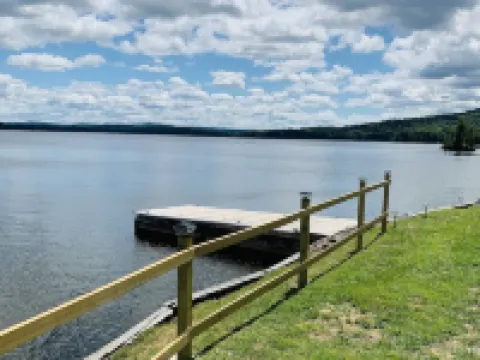 Railway camp on Moosehead Lake 格林維爾酒店