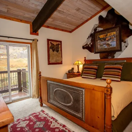 Newly Remodeled Ski-In, Ski-Out To Lift About 100 Yards From Unit. Отели в г. Сноумасс Виллидж