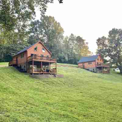 Smoky Hideaway • 2Bed 2Bath Cabin • Peaceful Retreat Hotel Exterior